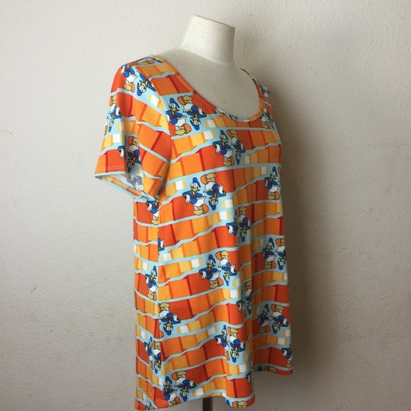 NWT Lularoe X Disney Donald Duck Classic Tee sz L - Picture 5 of 7